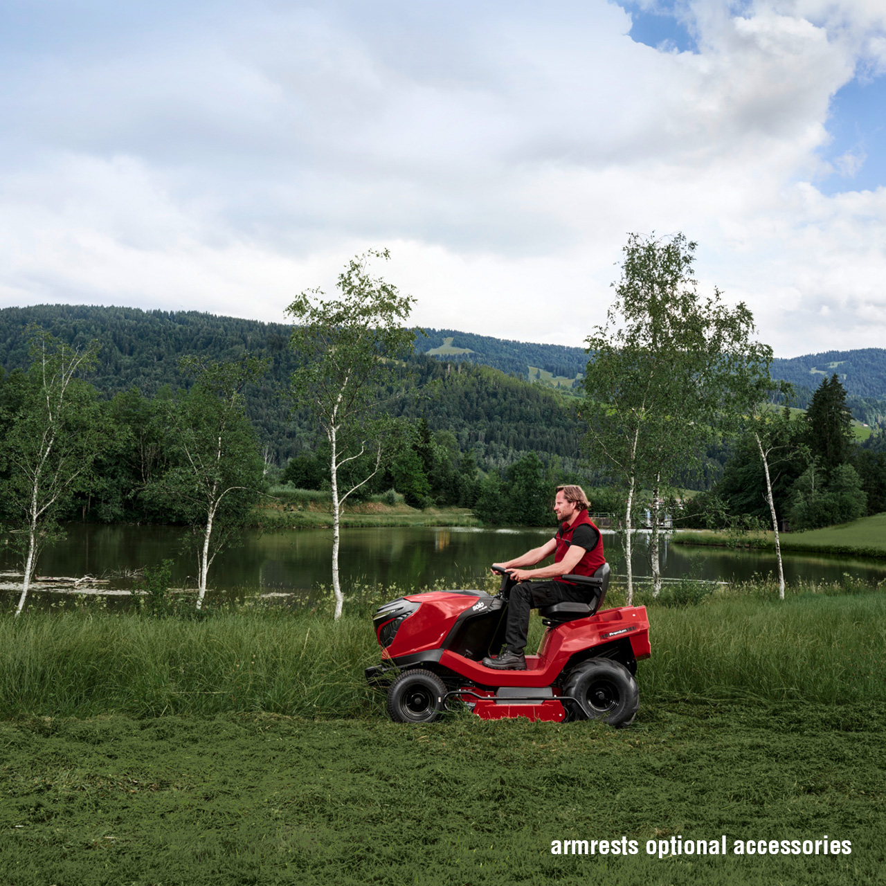 127709-high-grass-traktor-t22-110-4-hdh-a-v2-webshop-mood-4_v1