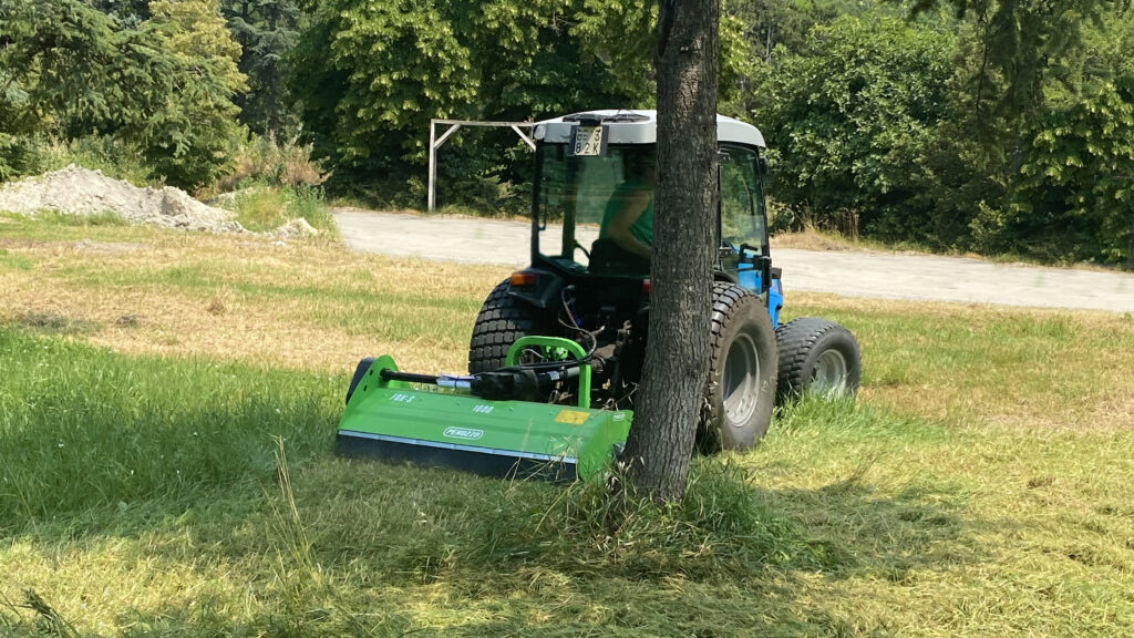 Fox-S-undergrowth-flail-mower